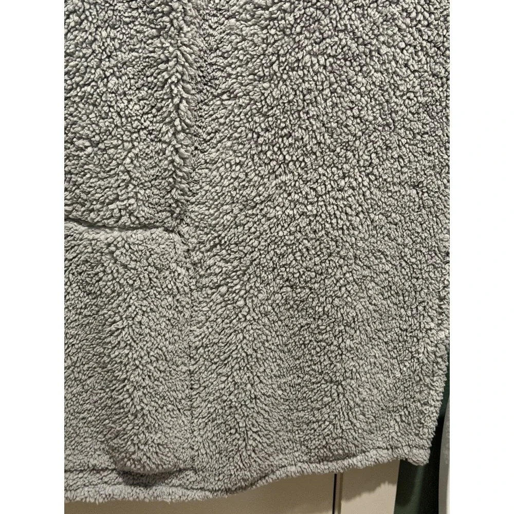 Apple Employee Mindful Minute Challenge fleece blanket throw, 50